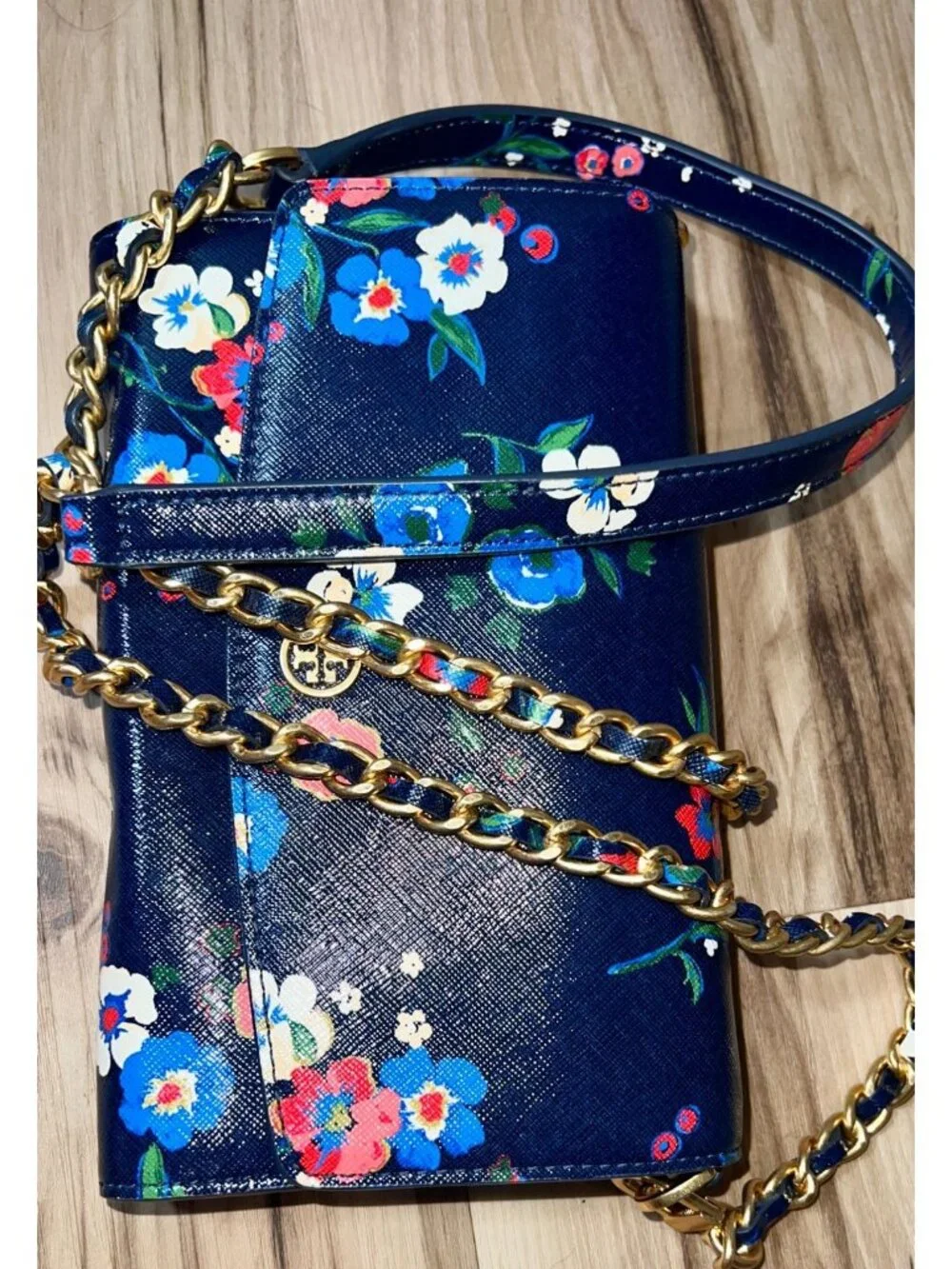 Adorable Tory Burch Dark Blue and Floral Robinon Shoulder Bag/Crossbody
